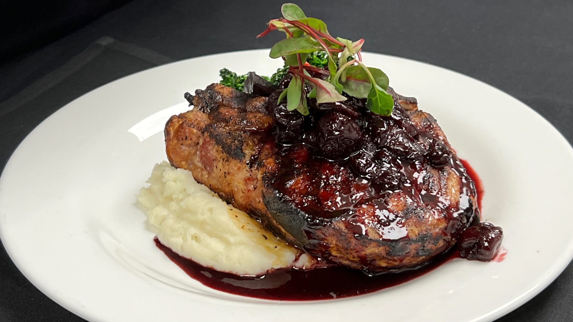 Edinburgh USA Launches Tavern with a Fresh Culinary Approach